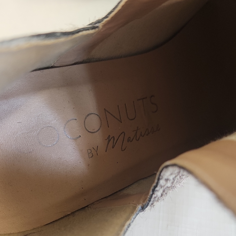 Coconuts by Matisse Speckled Ankle Boots - Picture 8 of 11